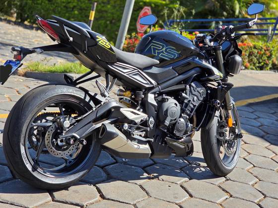 TRIUMPH STREET TRIPLE RS ABS 
